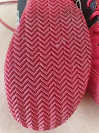 Zapatillas de pádel Wilson rojas y negras