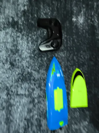 Barco RC Azul y Verde con Mando