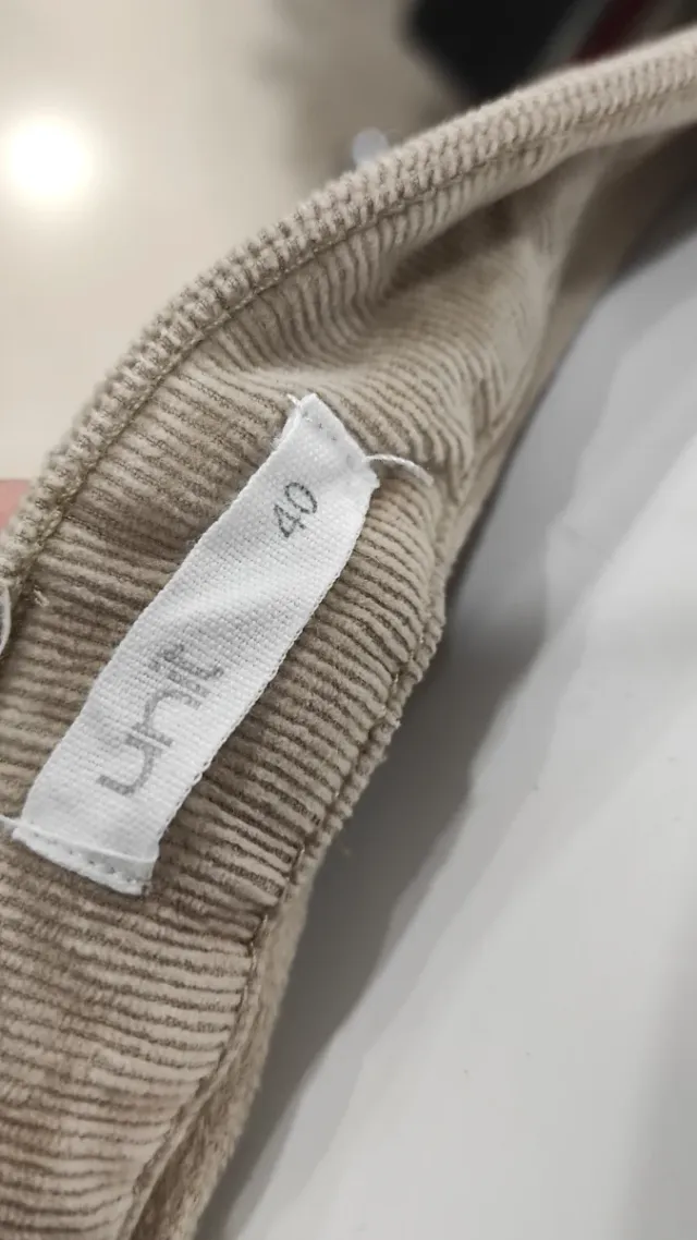 Pantalones de pana beige Talla 40