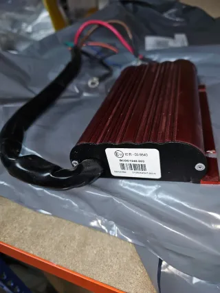 Redarc BCDC1240 Cargador Batería 12V 40A