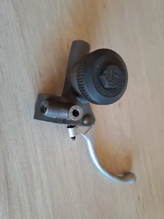 Bomba Freno Moto Clásica