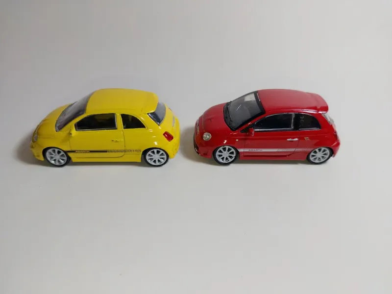 NEW FIAT 695 ABARTH TRIBUTO FERRARI 1/43 MONDO MOTORS (défaut 1 ) - Minicars Collection