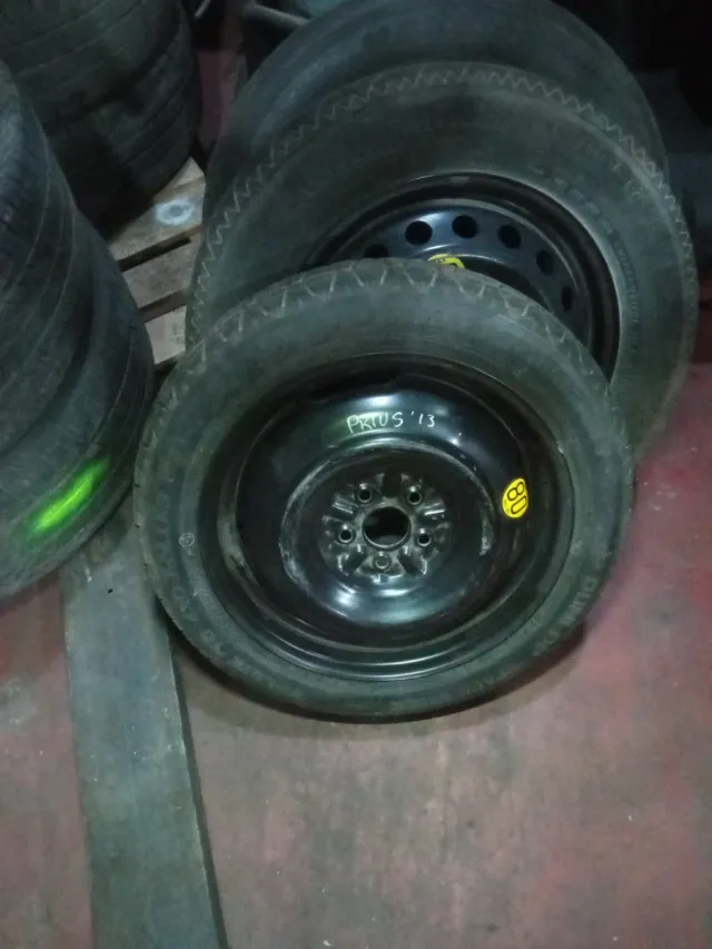 Rueda Galleta Toyota Prius '13