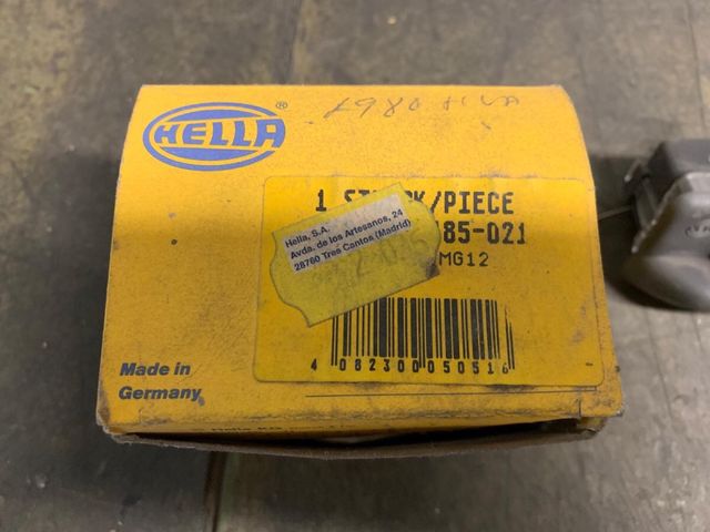 Piloto matrícula Opel Kadett Hella nuevo