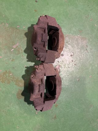 Conjunto Pinzas Freno Traseras Defender