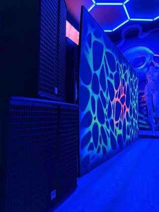 Alquiler Altavoces HK Audio linear 3 sub 1500.