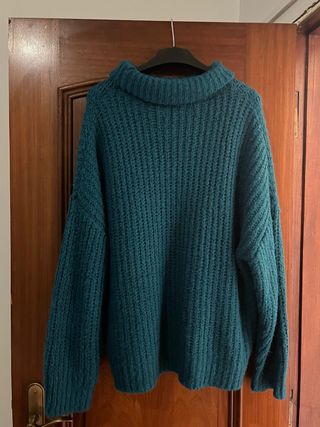 Suéter gola alta azul-verde macio