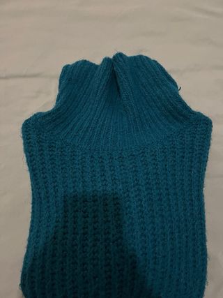Suéter gola alta azul-verde macio