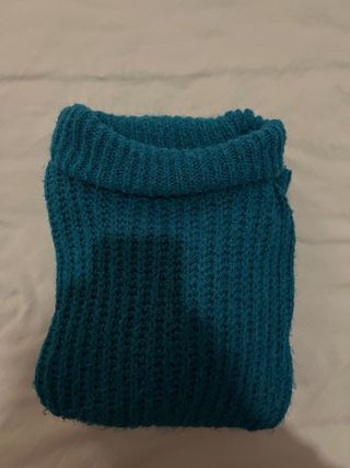 Suéter gola alta azul-verde macio