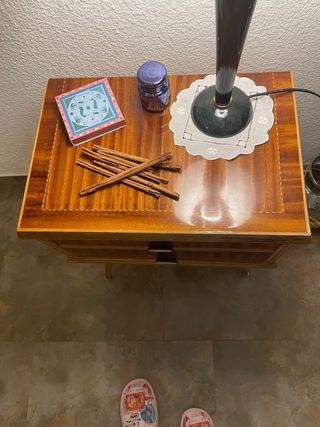 Mesita auxiliar marquetería madera