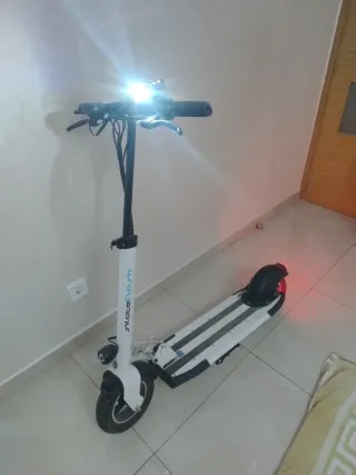 Patinete Eléctrico SkateFlash Blanco