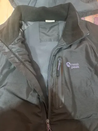 Abrigo deportivo negro de Neak Peak