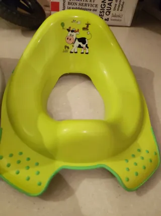 Orinal y adaptador de baño infantil