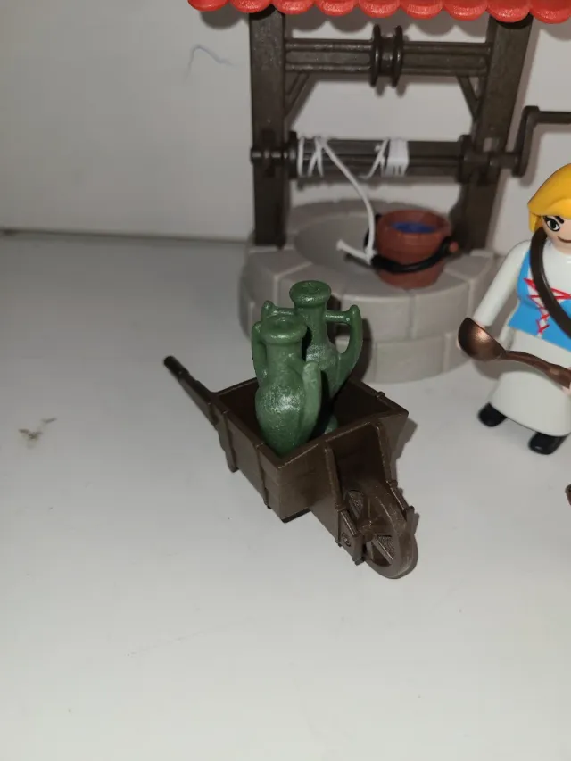 Lote 156  Playmobil Pozo