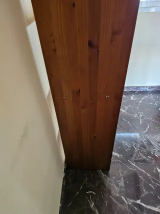 Estantería de madera de pino maciza