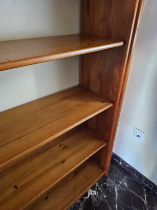 Estantería de madera de pino maciza