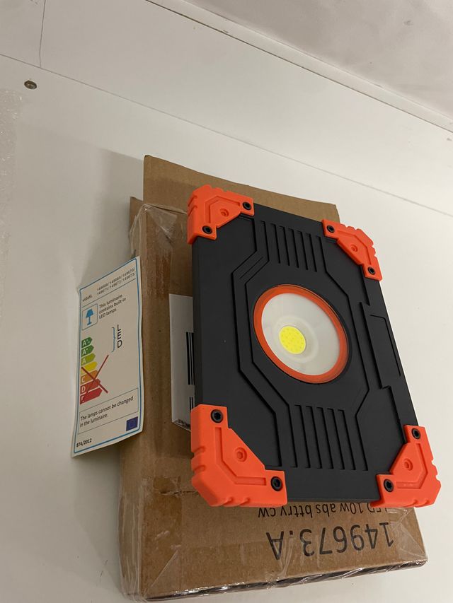 Foco LED Portátil ABS 10W Blanco Frío