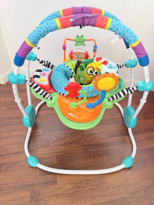 Saltador actividades Baby Einstein