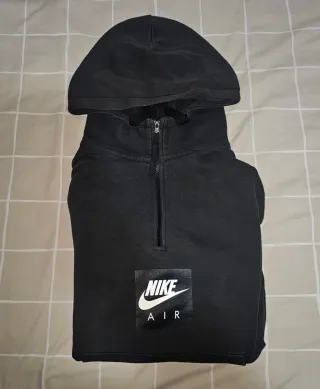 Sudadera Nike Negra Logo Bordado