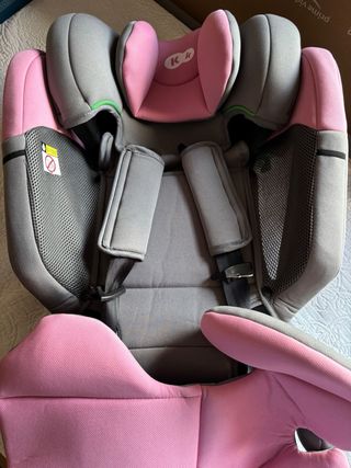 Silla de coche bebé gris y rosa