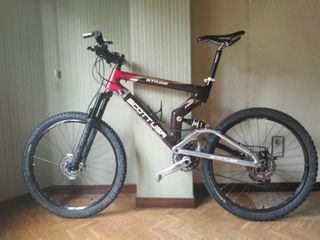 Scott Strike Carbono Doble Suspensión