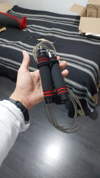 Comba / Cuerda de saltar nueva