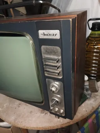 Televisor Retro Inter para Decoración