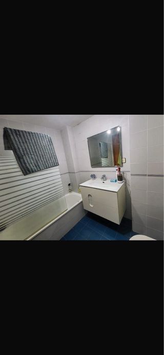 particular vende piso con garaje cerca universidad