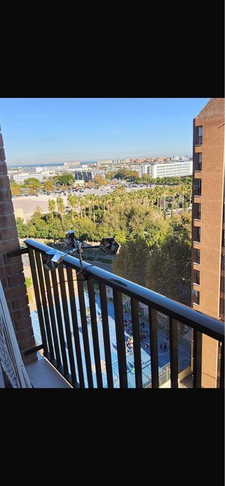 particular vende piso con garaje cerca universidad