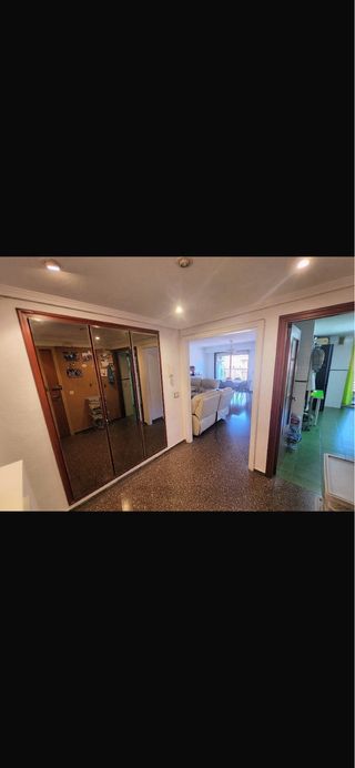 particular vende piso con garaje cerca universidad