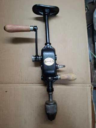 Trapano a mano vintage