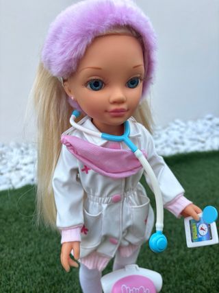 Nancy Doctora por el mundo ártico