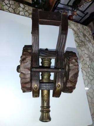 Cañón decorativo antiguo