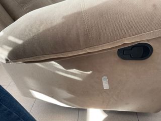 Sillón de tela beige