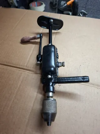 Trapano a manovella vintage