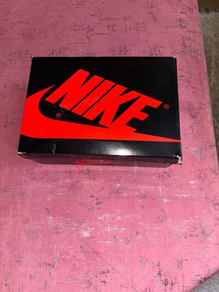 Jordan 1 Retro High OG Panther red