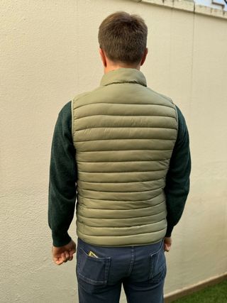 Chaleco acolchado verde oliva
