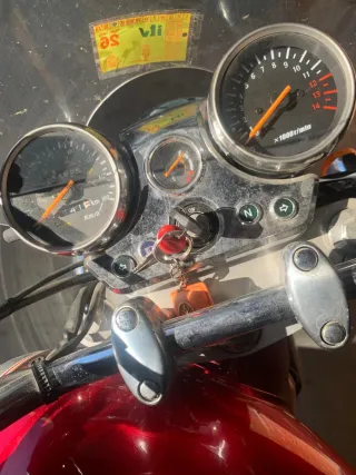 Motocicleta, Hyosung aquila 250cc