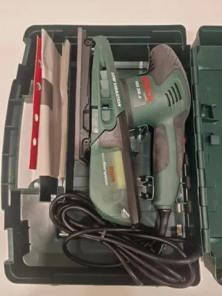 Lijadora Bosch PSS 200 A 200W con maletín