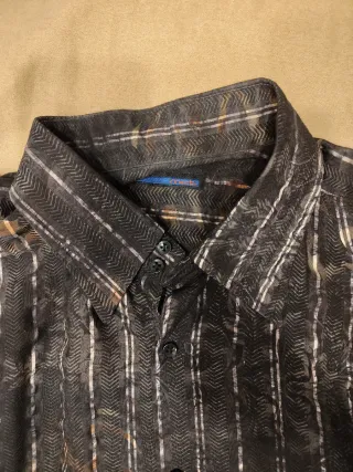 Camisa MLT Negra Rayas Hombre