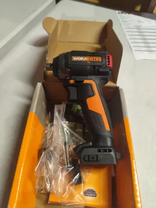 Atornillador de impacto WORX Nitro WX265.9