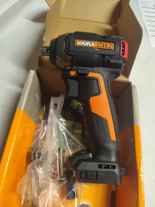 Atornillador de impacto WORX Nitro WX265.9
