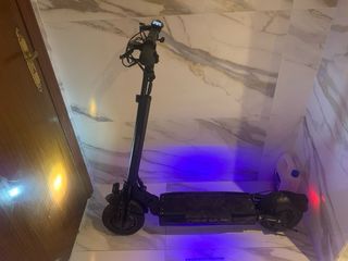 Patinete Eléctrico con Luces LED