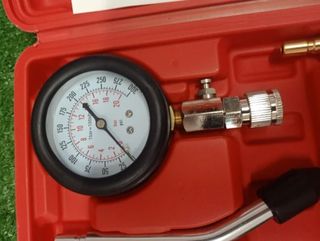 Tester Compressione Motore