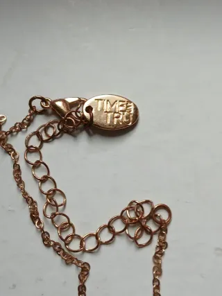 Collana con stella e luna dorata