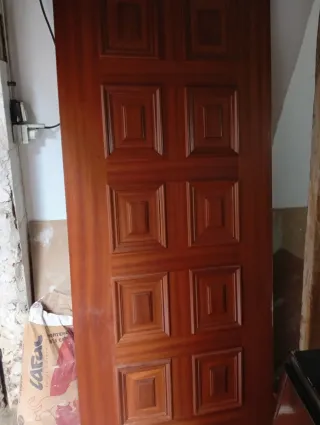 Puerta blindada madera