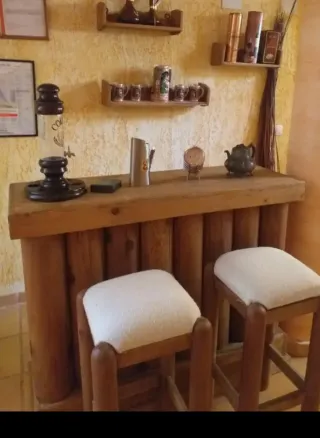 Oferta!!!!!!Mueble bar madera maciza con taburetes