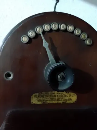 Telefono a muro Sterling British