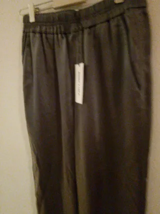 Pantalón verde oliva BAMBA Y LOLA