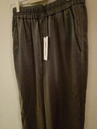 Pantalón verde oliva BAMBA Y LOLA